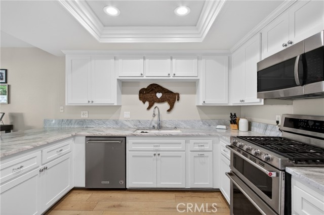 Detail Gallery Image 10 of 25 For 175 Admiral Way #20,  Costa Mesa,  CA 92627 - 3 Beds | 2/1 Baths