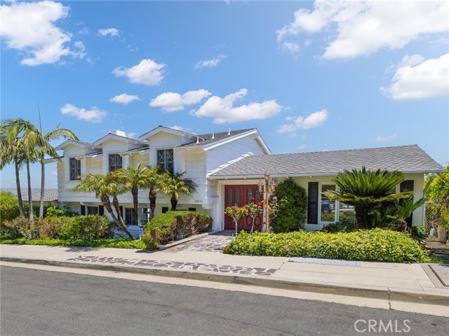 Detail Gallery Image 16 of 41 For 30040 Grandpoint Ln, Rancho Palos Verdes,  CA 90275 - 3 Beds | 3 Baths