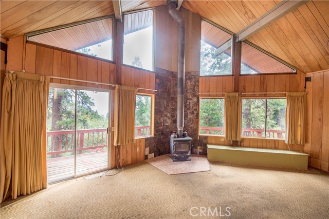24 Fredalba, Running Springs, CA 92382