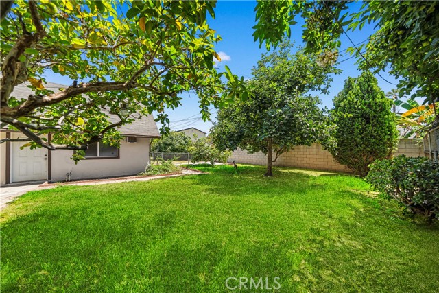 104 East Adams photo 46