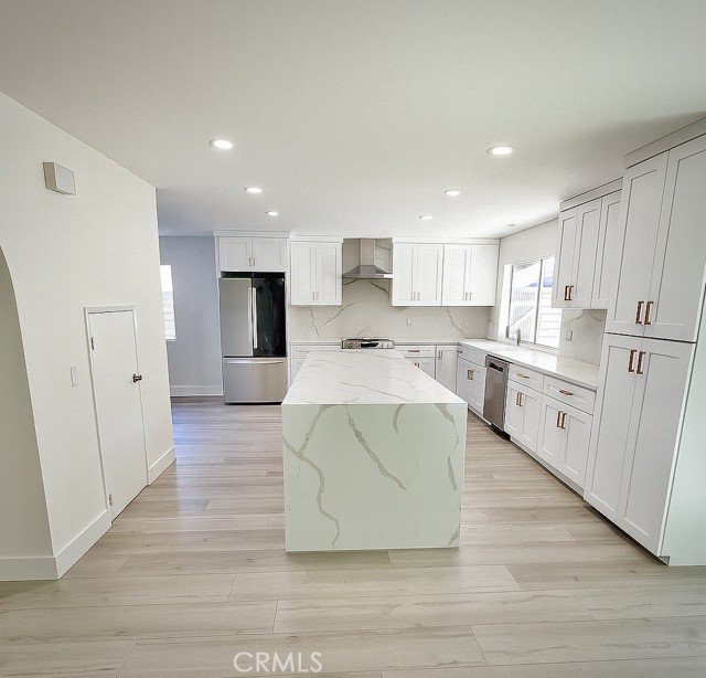 Listing Details for 23772 Singapore Street, Mission Viejo, CA 92691