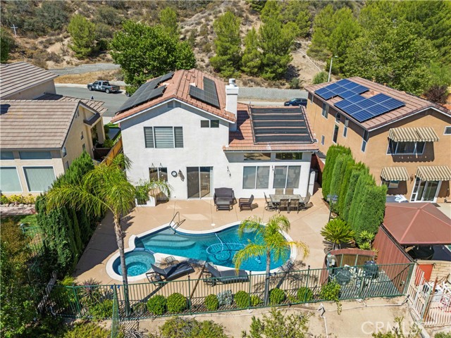 29508 Alyssum Lane, Canyon Country CA: https://media.crmls.org/medias/cf3eaf16-9b08-4c91-990c-e9505d302846.jpg