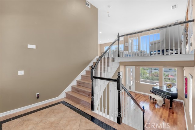 Detail Gallery Image 6 of 74 For 2340 Monte Verde Dr, Signal Hill,  CA 90755 - 3 Beds | 3 Baths
