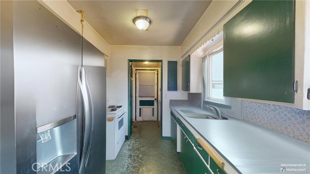 6280 Johnson Avenue, Long Beach CA: https://media.crmls.org/medias/cf407c84-6bcb-4dba-9e08-ae38394b2e40.jpg