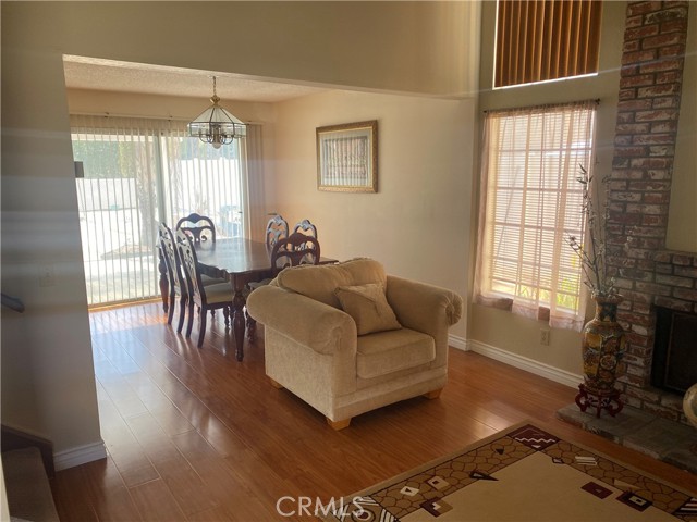 Detail Gallery Image 5 of 58 For 10691 Hill Grass Dr, Moreno Valley,  CA 92557 - 3 Beds | 2/1 Baths