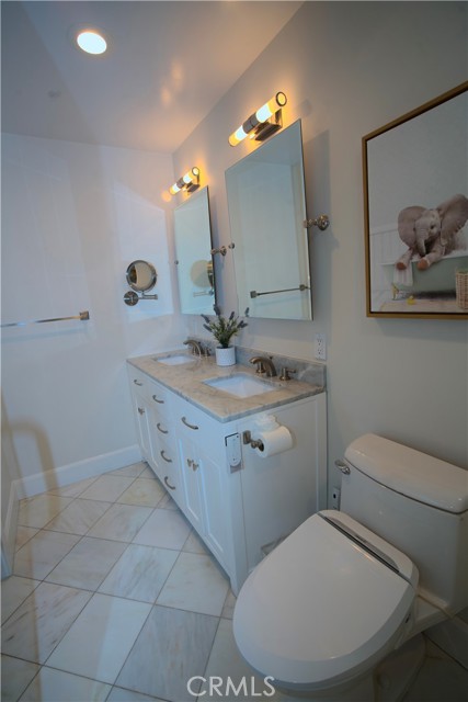 1736 Bayport Way, Newport Beach CA: https://media.crmls.org/medias/cf415e8e-2a20-4524-b773-c041569b8c51.jpg