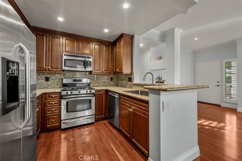 MLS #OC25268747 image #5