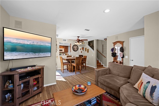 4492 Apricot Road, B photo 3