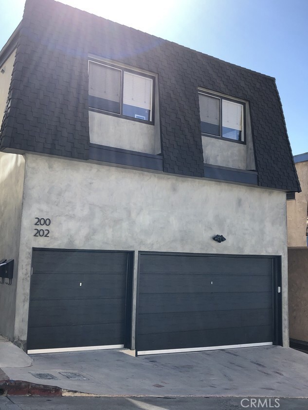 200 39th Street, Manhattan Beach CA: https://media.crmls.org/medias/cf42fd66-25d5-42a3-9c9a-766a62e4a211.jpg