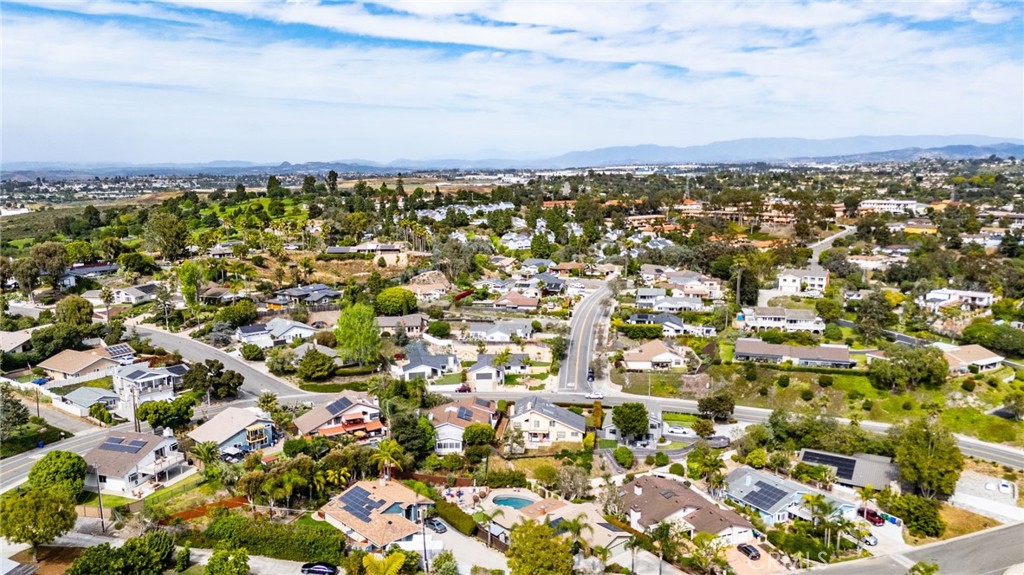 https://media.crmls.org/medias/cf43144c-429e-4eb9-a857-b342e8f3bdd1.jpg?preset=X-Large