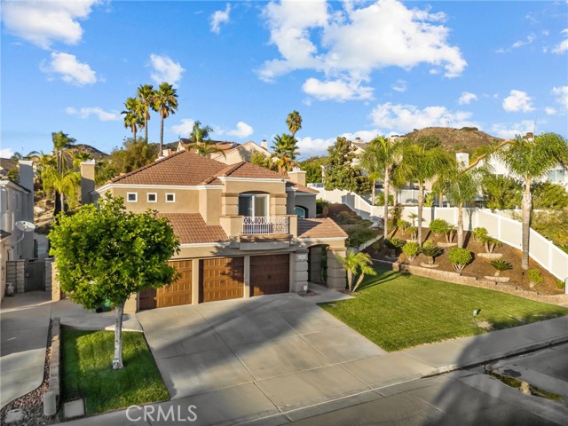 Detail Gallery Image 5 of 63 For 23694 via Segovia, Murrieta,  CA 92562 - 5 Beds | 3 Baths