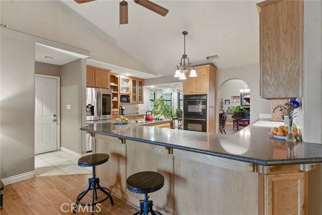 24980 Sunset Way, Tehachapi CA: https://media.crmls.org/medias/cf43fdd3-3690-4126-a451-c832e022575a.jpg