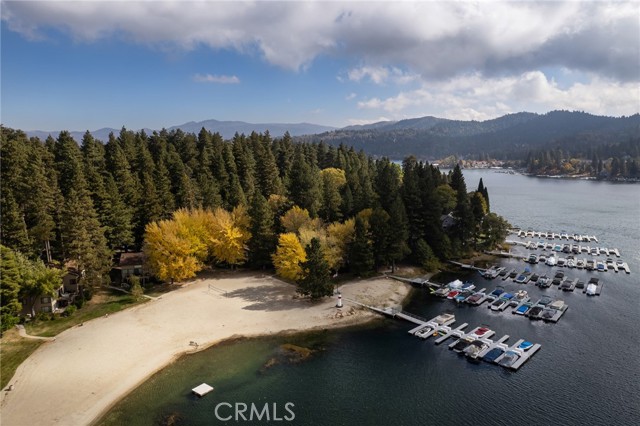 Detail Gallery Image 26 of 35 For 27821 Peninsula Dr #420,  Lake Arrowhead,  CA 92352 - 4 Beds | 3 Baths