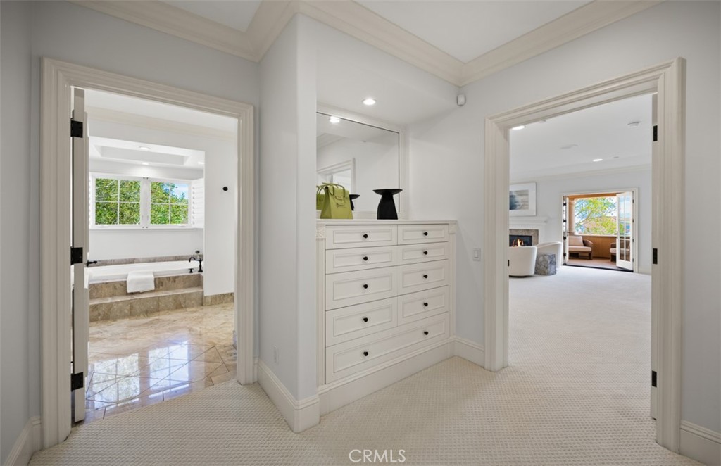 https://media.crmls.org/medias/cf44b98b-7ed6-4979-8853-2652add0582f.jpg?preset=X-Large