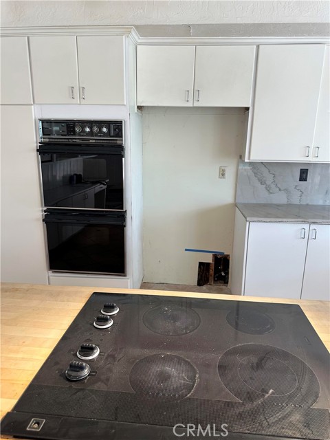 23135 Park Contessa, Calabasas CA: https://media.crmls.org/medias/cf460287-7b05-4993-b05c-16378f0e05f7.jpg