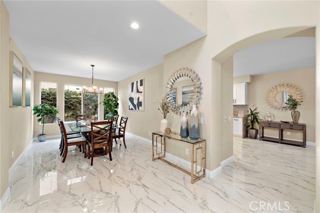 Detail Gallery Image 12 of 49 For 7095 Ashley Dr, Huntington Beach,  CA 92648 - 5 Beds | 3 Baths