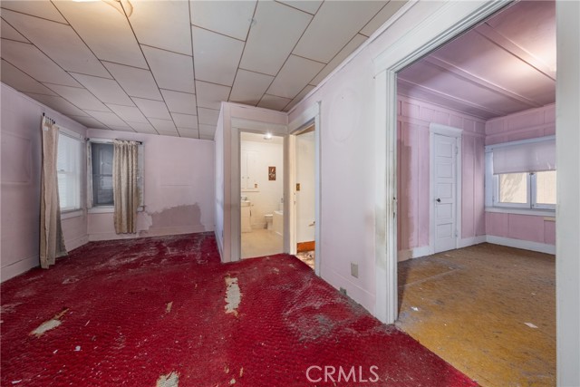 124 S Olive Avenue, Rialto CA: https://media.crmls.org/medias/cf467438-9f0d-4655-a044-8056d38bae2f.jpg