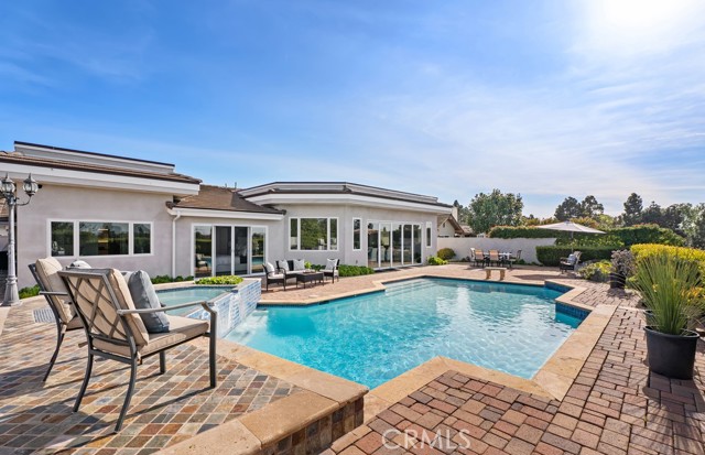 18751 Via San Marco, Irvine CA: https://media.crmls.org/medias/cf4766ef-4416-43a9-b35f-36958d1bdf2e.jpg