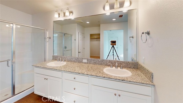 Detail Gallery Image 17 of 34 For 4826 N Casey, Fresno,  CA 93723 - 3 Beds | 2/1 Baths