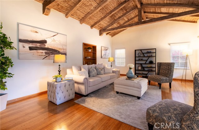 Detail Gallery Image 6 of 41 For 3301 Grayburn Rd, Pasadena,  CA 91107 - 3 Beds | 2/1 Baths