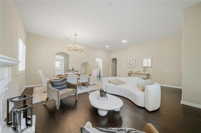 Detail Gallery Image 8 of 56 For 2700 Starpine Dr, Duarte,  CA 91010 - 4 Beds | 4 Baths