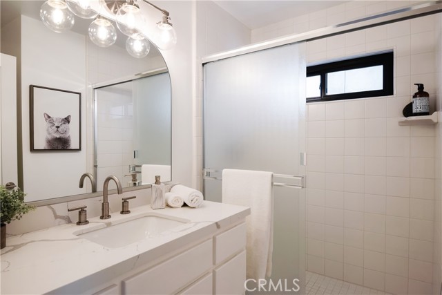 Upper unit Bathroom