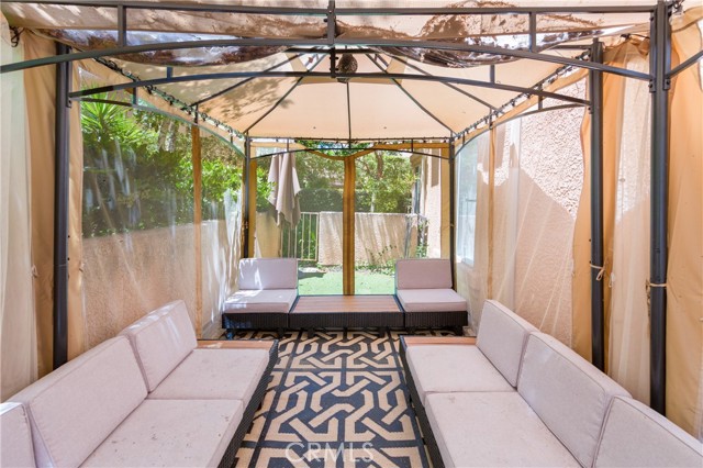 Detail Gallery Image 10 of 22 For 25146 Steinbeck a,  Stevenson Ranch,  CA 91381 - 3 Beds | 2/1 Baths