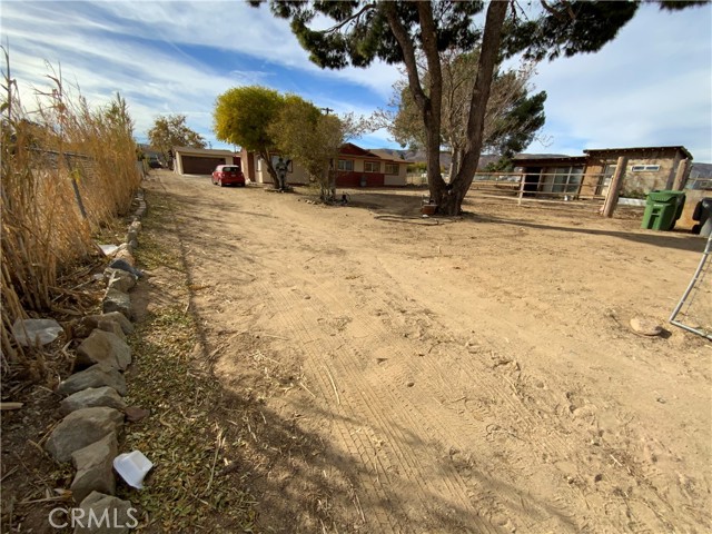 Detail Gallery Image 6 of 21 For 5037 W Avenue M8, Lancaster,  CA 93536 - 4 Beds | 2 Baths