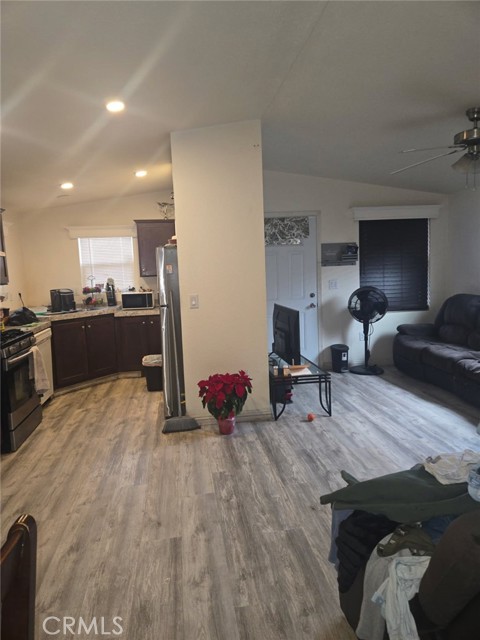 Detail Gallery Image 19 of 19 For 12265 Woodruff Ave #64,  Downey,  CA 90241 - 3 Beds | 2 Baths