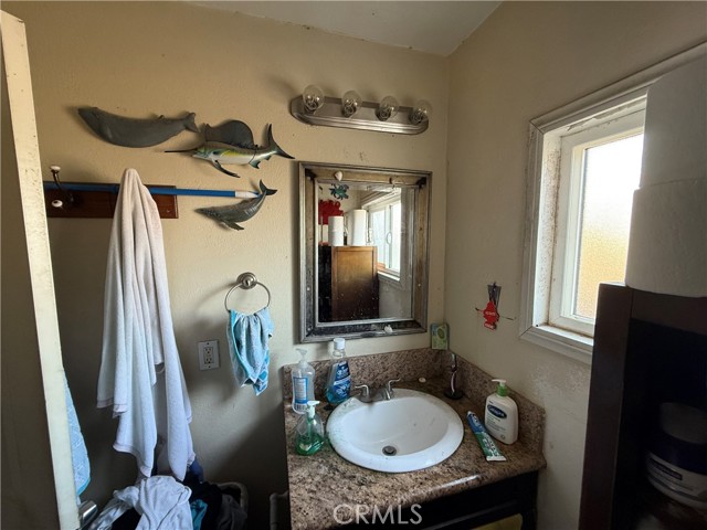 Detail Gallery Image 3 of 6 For 25508 Paloma Rd, San Bernardino,  CA 92410 - 2 Beds | 1 Baths