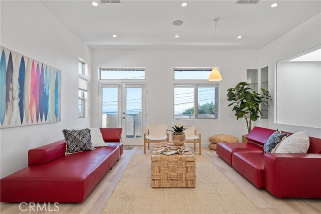 Detail Gallery Image 32 of 68 For 726 West 37th Street, San Pedro,  CA 90731 - – Beds | – Baths