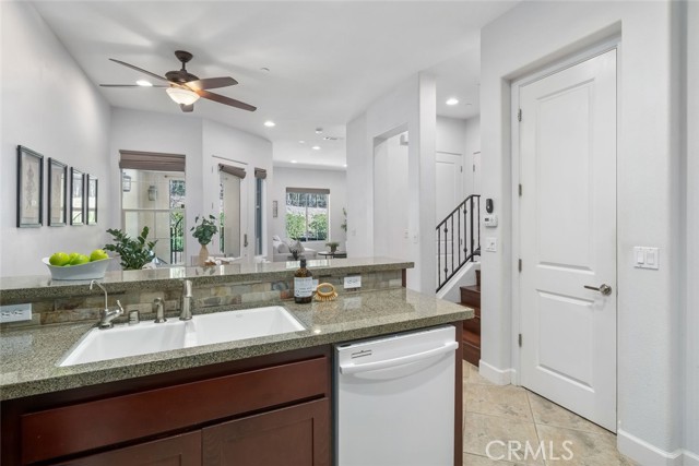 Detail Gallery Image 12 of 48 For 1155 Spring Azure Way, Nipomo,  CA 93444 - 3 Beds | 2/1 Baths