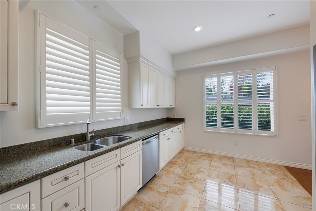 MLS #CV25268413 image #9