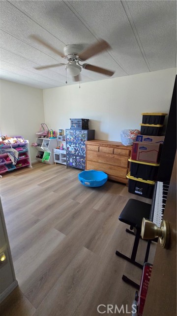 19221 Westlawn Street, Hesperia CA: https://media.crmls.org/medias/cf4e844a-f648-48d0-8c8a-ffc01e57efbe.jpg