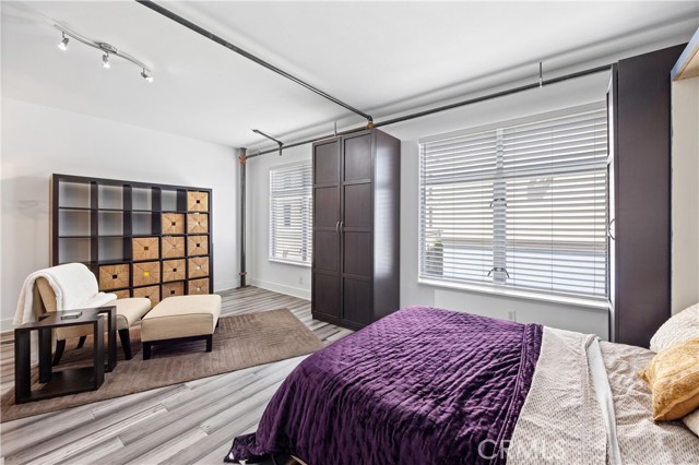 919 E Santa Ana Boulevard, Santa Ana CA: https://media.crmls.org/medias/cf4f5da1-320b-4696-8b3e-281eeba0c6f1.jpg