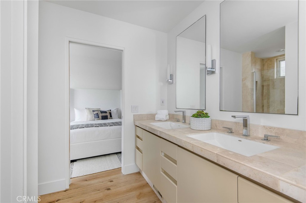 Cf4fe408 8b51 4958 B8bc D397b326bafa