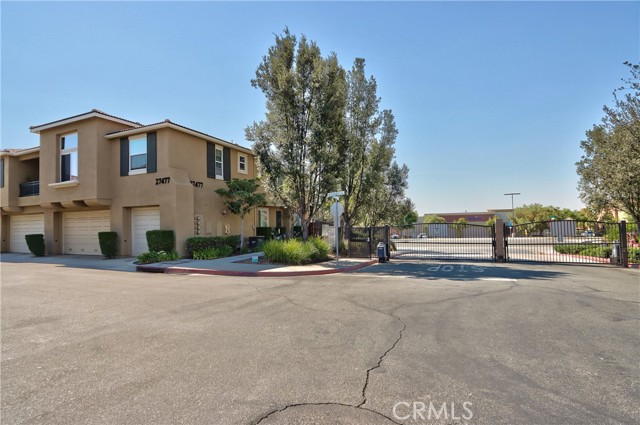 27477 Hazelhurst Street, Murrieta CA: https://media.crmls.org/medias/cf50e119-3b72-44dc-952c-54a615087223.jpg