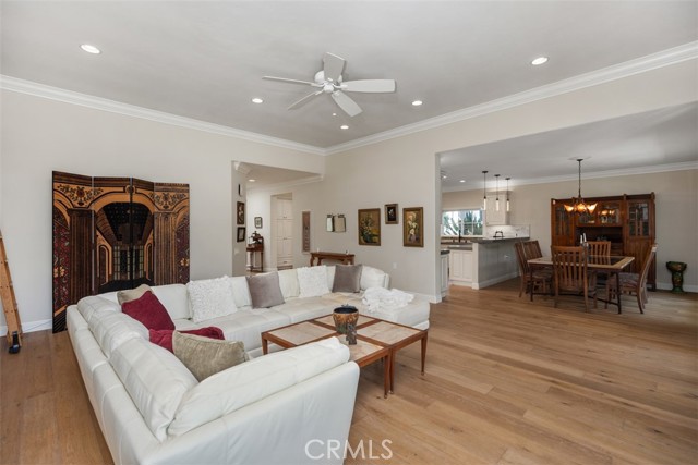 Detail Gallery Image 10 of 35 For 5562 via Portora a,  Laguna Woods,  CA 92637 - 2 Beds | 2 Baths