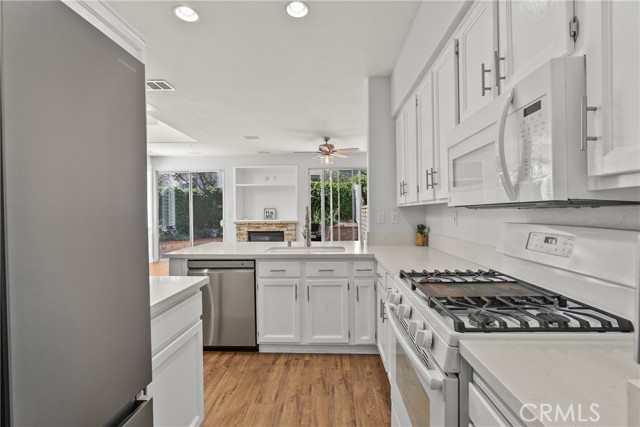 Detail Gallery Image 22 of 72 For 23147 Napa, Valencia,  CA 91354 - 2 Beds | 3 Baths