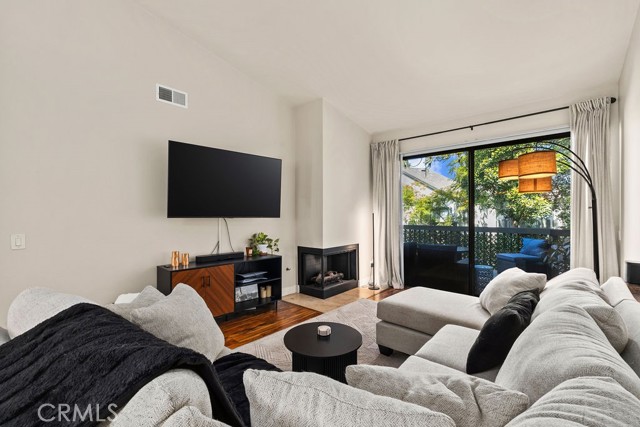 Image 6 of 35 For 2522 Macarthur