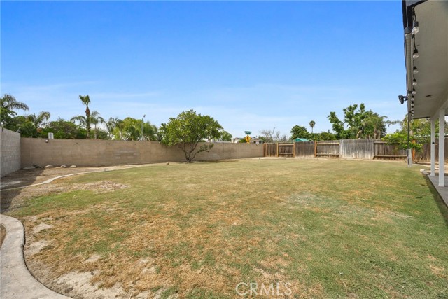 Detail Gallery Image 38 of 41 For 3113 Pendleton Ct, Bakersfield,  CA 93309 - 3 Beds | 2 Baths