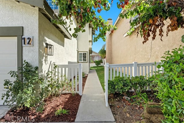 12 Gettysburg, Irvine CA: https://media.crmls.org/medias/cf53dc40-2467-4b38-a45c-ab6a4e8aa977.jpg