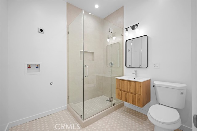 10943 Nassau Avenue, Sunland CA: https://media.crmls.org/medias/cf54d912-47ef-4103-881c-dec9382ae541.jpg