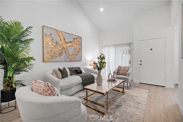 2583 Coventry Circle, Fullerton CA: https://media.crmls.org/medias/cf554267-9488-4863-81c9-5a88451c4488.jpg