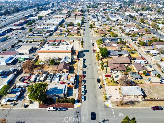 584 E H Street, Colton CA: https://media.crmls.org/medias/cf554953-406f-486c-a411-7fcd4cbbaeff.jpg