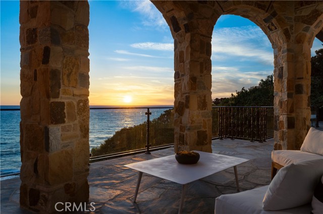 Detail Gallery Image 9 of 46 For 177 Shorecliff Rd, Corona Del Mar,  CA 92625 - 5 Beds | 5/5 Baths