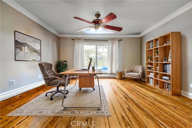 Detail Gallery Image 14 of 50 For 2401 E Avalon, Santa Ana,  CA 92705 - 5 Beds | 3 Baths