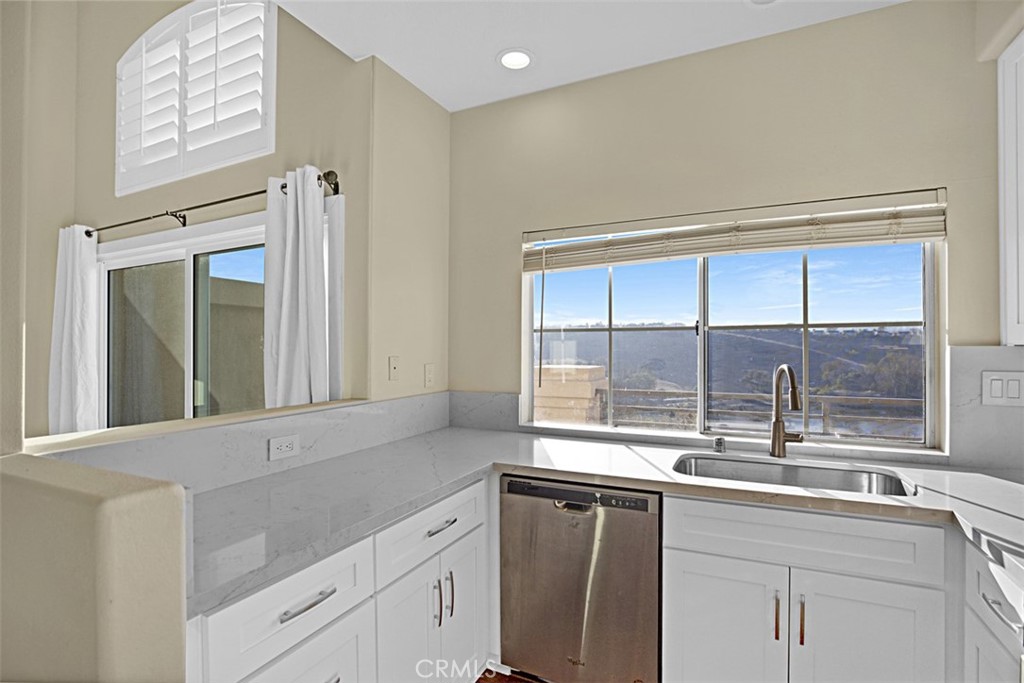 MLS #OC25254099 image #5