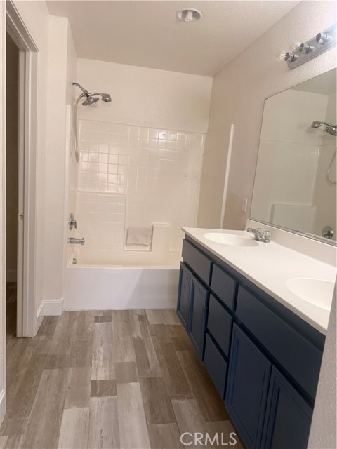 Detail Gallery Image 2 of 6 For 11648 Dos Palmas, Victorville,  CA 92392 - 4 Beds | 2 Baths