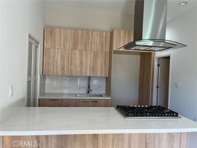 Image 5 of 21 For 566 Wamblee Lane 2